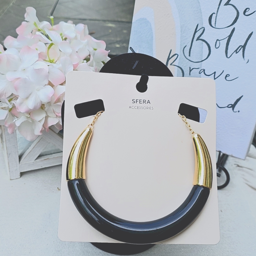 Elegant Black and Gold Necklace Choker
